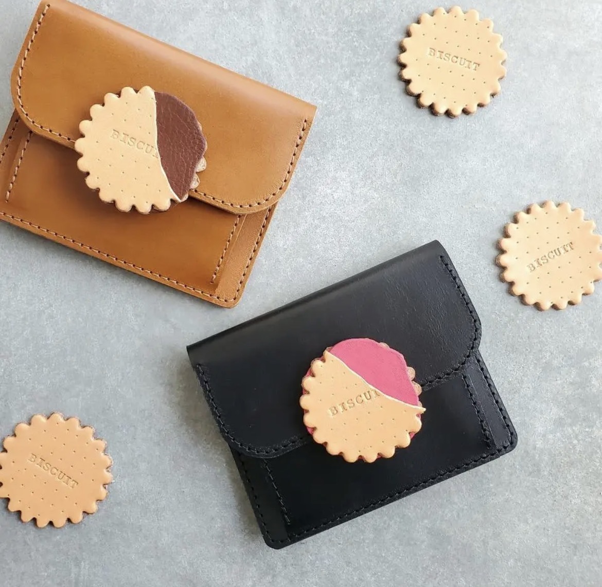 レトロなビスケットが可愛い薄型財布